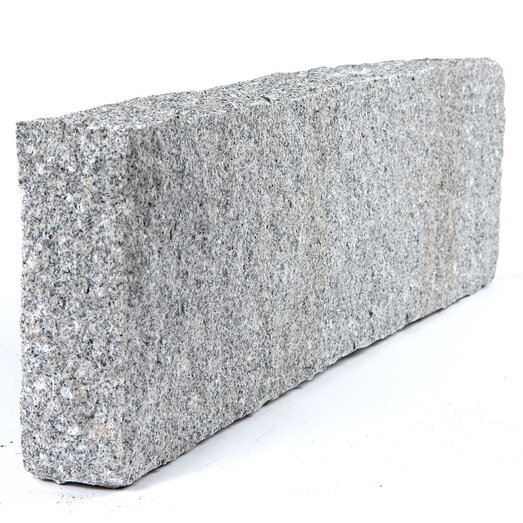 Granit kantsten kløvet 10x30 cm lysegrå