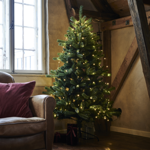 Sirius Anni juletræ m/LED-lys | Køb med dag-til-dag