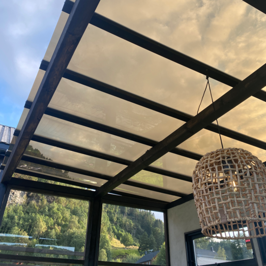 Plastmo Sunglaze trapez tagplade 585 mm røgfarvet