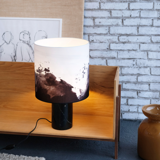 Dyberg Larsen Molly bordlampe marmor