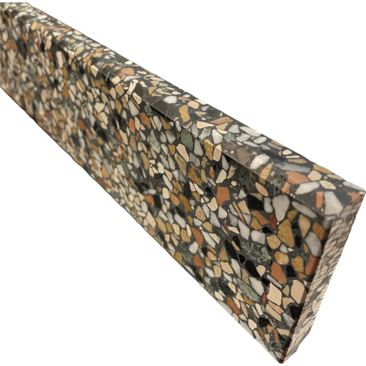 Terrazzo sokkelliste stockholm slebet overflade med fas 40x1,5x7,5 cm