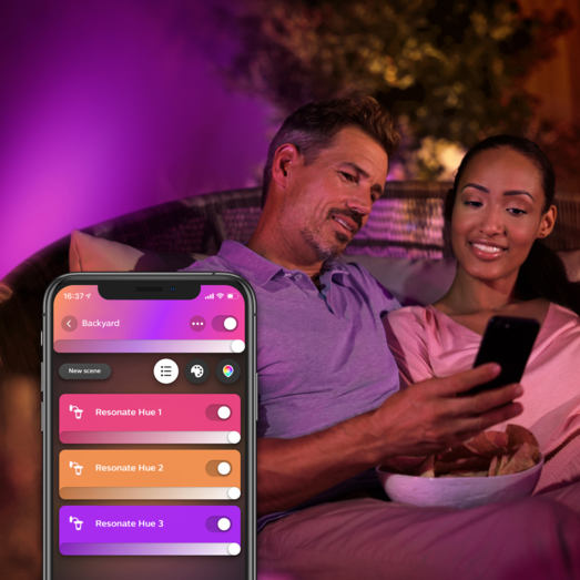 Philips Hue Resonate udendørs væglampe sort