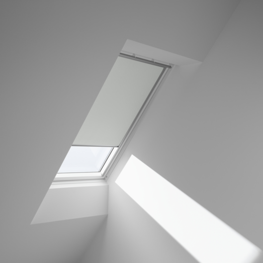 VELUX mørklægning manuel DKL MK04 hvid alu skinner, 78 x 98 cm