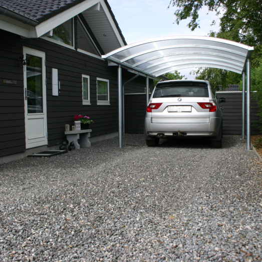 Enkelt stålcarport 3060x5200 mm med buet termotag